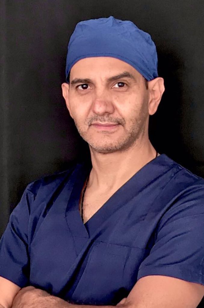 Dr. Santiago Montoya, Cirujano Oral y Maxilofacial en MDental Láser, Medellín